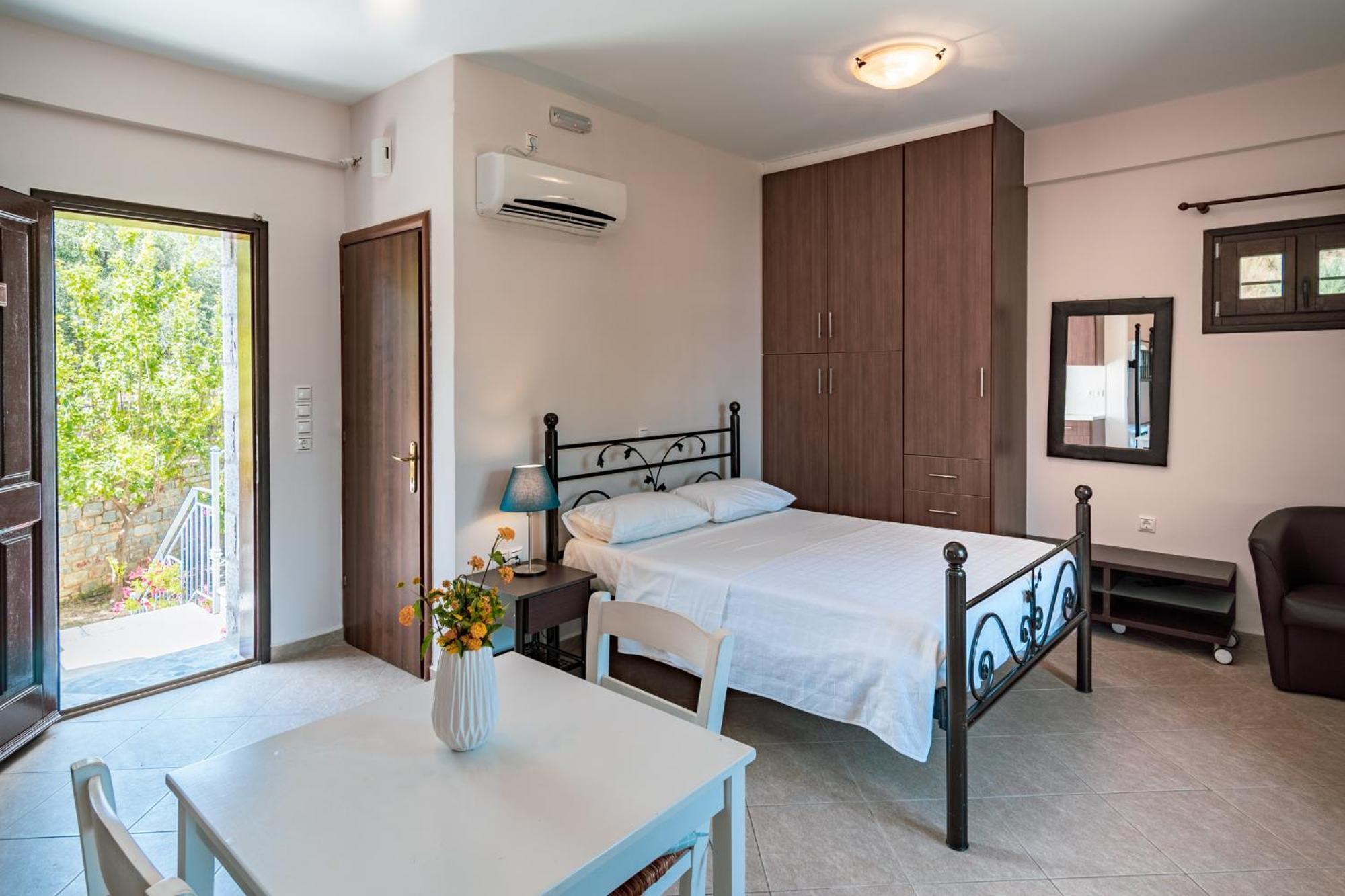 Apartament Xenios Kotronas Zewnętrze zdjęcie